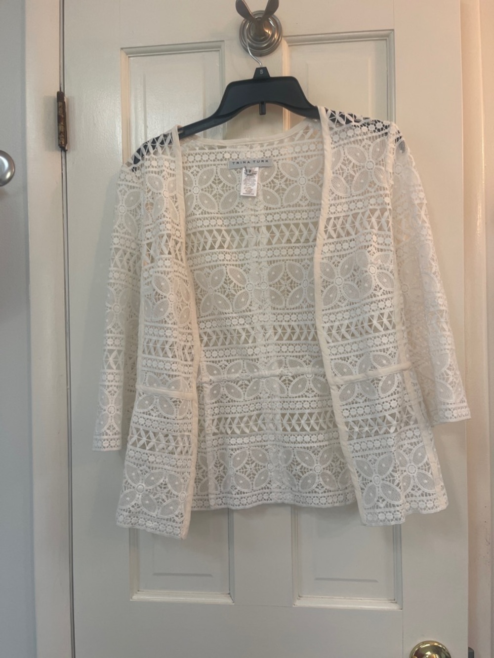 Size 2 Trina Turk Ivory white Crochet Open-Front Cardigan w eyelet front closure
